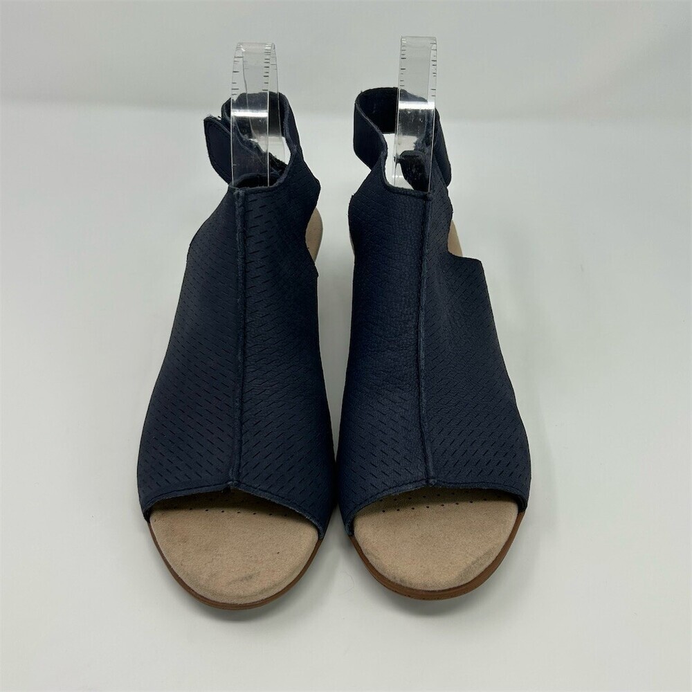 Clarks Valarie James Blue Slingback Ankle Strap Sandals Size 8.5 Wide Block Heel - Picture 4 of 12